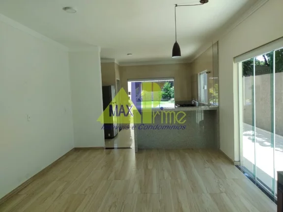 Imagem Imperdível casa de 3 quartos e ampla área na Vila Santista, Atibaia-SP - 1,97m², 1 suíte, 3 salas, 3 banheiros, 6 vagas.