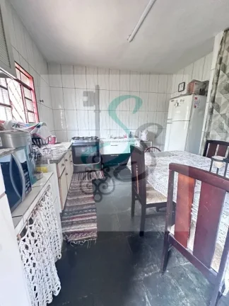 Imagem Oportunidade única! Casa à venda em Campinas-SP, Jardim Santa Lúcia: 3 quartos, 1 sala, 1 banheiro, 4 vagas de garagem.
