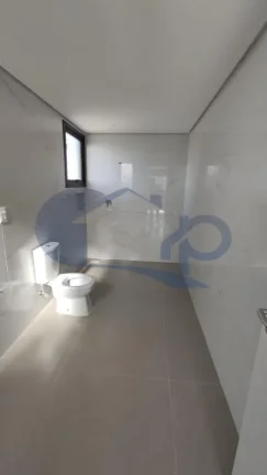 Imagem Apartamento á venda com 3 dormitórios no centro de Torres/RS
