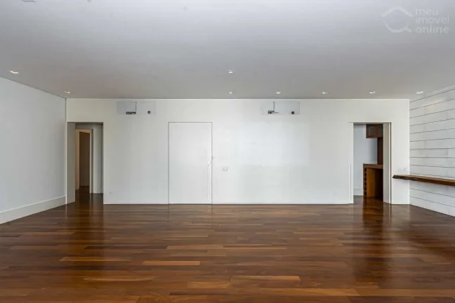 Imagem Apartamento com 199,65m2, 2 suítes e 3 vagas com depósito à venda no Itaim Bibi, São Paulo