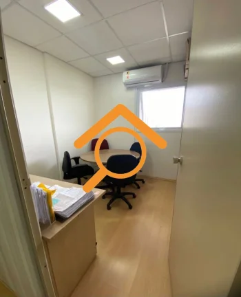 Imagem Sala comercial para locação em condomínio de alto padrão em Santo Amaro, São Paulo-SP: 1 sala, 1 banheiro, 1 vaga de garagem.