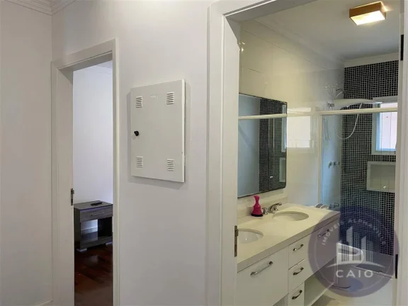Imagem Casa 322m² com 3 dormitórios para alugar por R$ 15.700,00 - Alphaville/SP