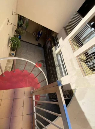 Imagem Sobrado à venda 4 Quartos, 1 Suite, 2 Vagas, 310M², Olímpico, São Caetano do Sul - SP