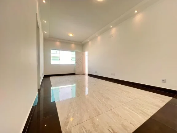 Imagem Casa para Venda em Praia Grande, Real, 3 dormitórios, 2 suítes, 2 banheiros, 2 vagas