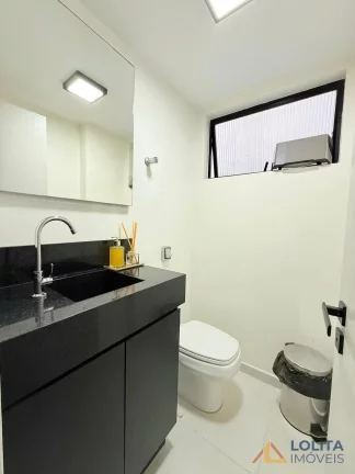 Imagem Sala Comercial à Venda no Coração de Florianópolis!