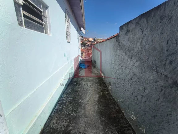 Imagem Imperdível oportunidade! Casa à venda em Franco da Rocha-SP, Centro. 2 quartos, 1 sala, 2 banheiros. 180m² de área.