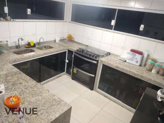 Imagem Sobrado com 3 dormitórios à venda, 220 m² por R$ 592.000,00 - Jardim Helena - Ferraz de Vasconcelos/SP