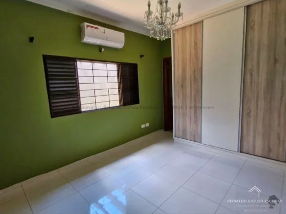 Imagem Casa térrea com 3 suítes, incluindo 1 master no Jardim Jockey Club