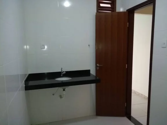 Imagem Casa no Mosqueiro - 3 Quartos, Suíte, 120m², 2 Vagas de Garagem