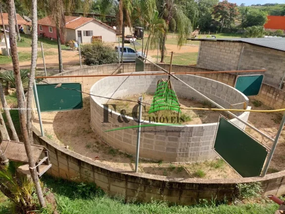 Imagem Sítio para Venda em Santo Antônio de Posse, Barreiro, 5 dormitórios, 1 suíte, 3 banheiros, 70 vagas