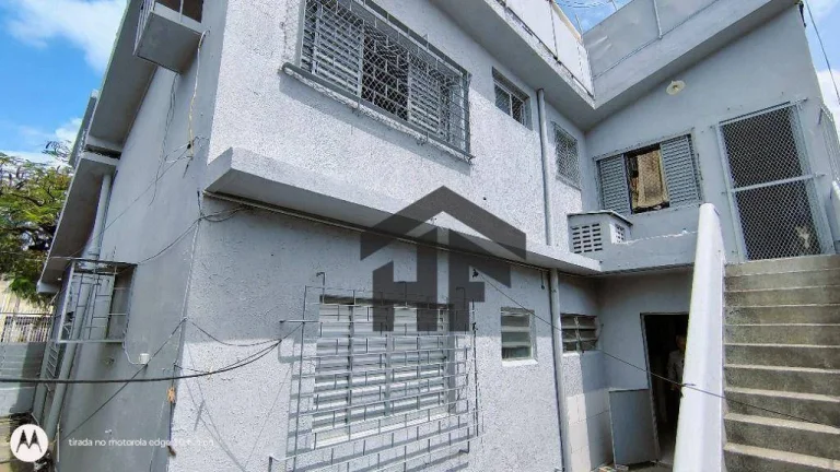 Imagem Casa de 284m² à venda, com 5 quartos (2 suítes), localizada no Cordeiro, Recife - Pernambuco.
