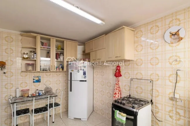 Imagem Apresentamos este imóvel amplo com 4 dormitórios e 2 banheiros, ideal para quem busca conforto e p...