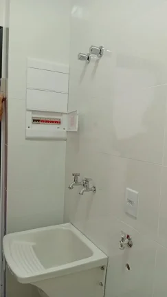 Imagem Imperdível Casa em Condomínio à Venda em Sorocaba-SP, no Bairro Wanel Ville - 3 Quartos, 1 Suíte, 3 Salas, 2 Vagas - 135,80m² de Área