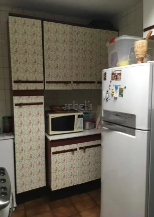 Imagem Apartamento com 70M², 2 dormitórios, cozinha, área de serviços, sala e 1 banheiro. Apartamento c...