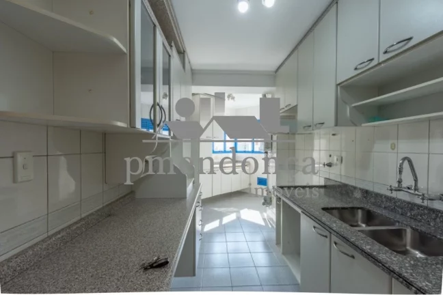 Imagem Apartamento à venda na Rua Doutor Augusto de Miranda com 98m², 3 quartos e 2 vagas.