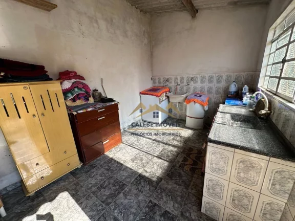 Imagem Chácara com 3 dormitórios à venda, 4000 m² por R$ 750.000,00 - Bairro Congonhal - Tatuí/SP