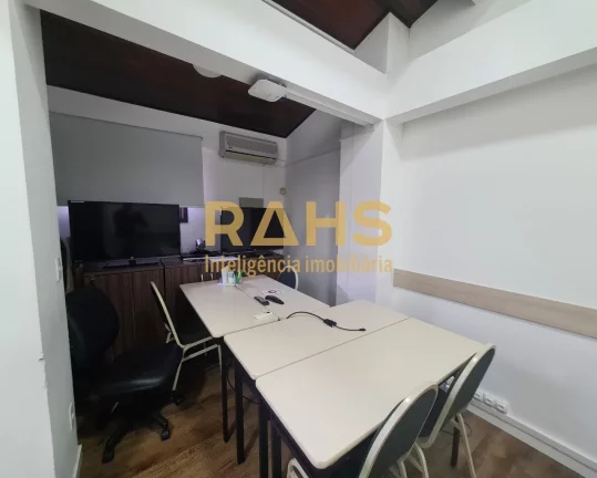 Imagem Para quem está pensando em investir no centro da cidade de Joinville, nós temos essa ótima oportu...