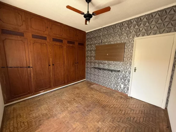 Imagem Casa para Venda em Limeira, Vila Claudia, 3 dormitórios, 1 suíte, 2 banheiros, 4 vagas