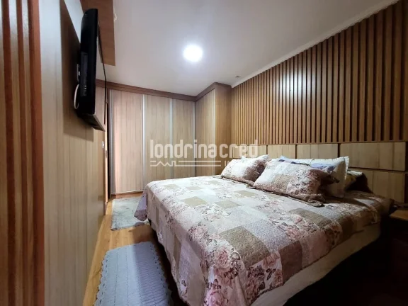 Imagem Casa à venda no Jardim Bandeirantes – 4 quartos (1 suíte), 3 banheiros, edícula, área gourmet e vagas para 3 carros em localização privilegiada de Londrina