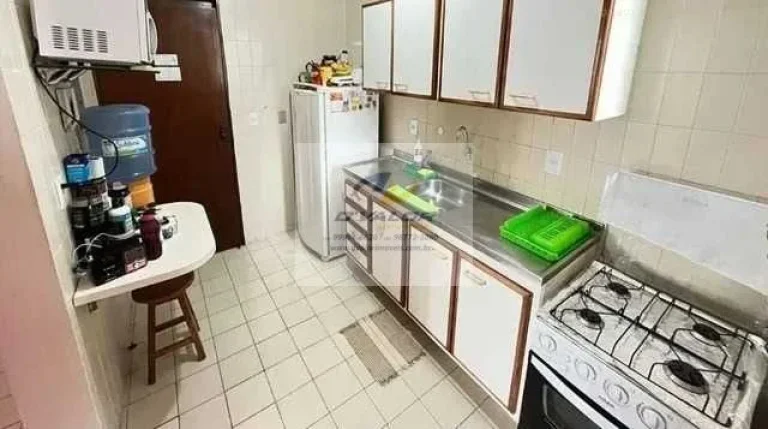 Imagem Vendo Apartamento com 77m², Mobiliado, 3 quartos s/ 2 suítes, sala p/ 2 ambientes e 1 vaga