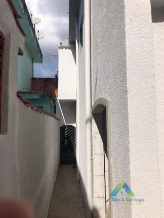 Imagem SANTO ANDRÉ Sobrado 225 metros, 4 dormitórios, EDICULA, 2 vagas, rua sem saída com tranquilidade e segurança ótimo valor e localização !!!