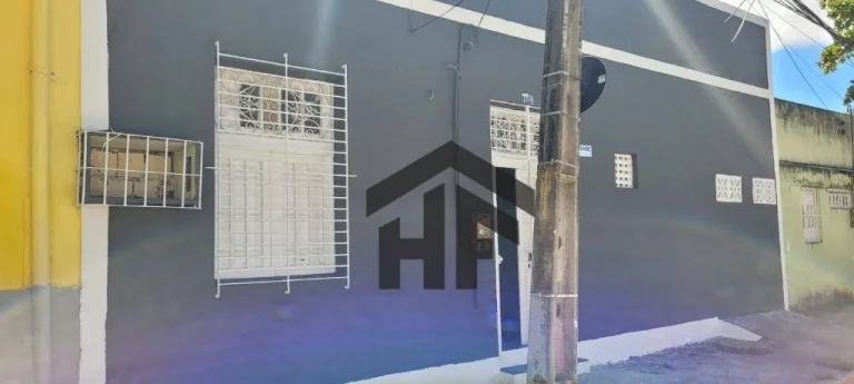 Imagem Casa de 200m² à venda, com 4 quartos, localizada no Coelhos, Recife - Pernambuco.