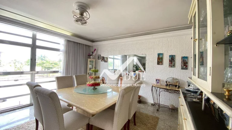 Imagem Apartamento no Gonzaga, frente mar, com vista , amplo e pronto para morar