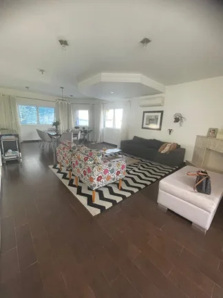 Imagem "Essa casa parece um clube exclusivo - mas é só sua!"