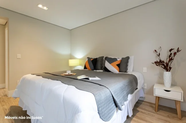 Imagem OPORTUNIDADE IMPERDÍVEL ! Apartamento 162M² Reformado, 3Q, 3 Suítes, 3 Banheiros, 3 Vagas, Piscina, Jardim.