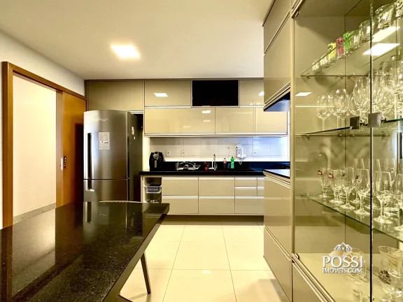 Imagem PRAIA DA COSTA - Apartamento de 4 quartos sendo 3 suítes (1 reversível) vendido de Porteira Fechada