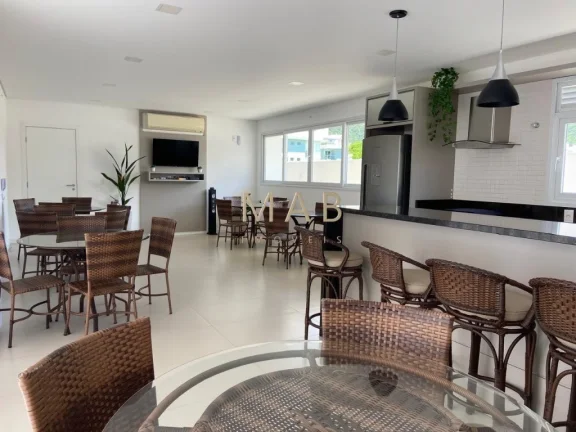 Imagem Cobertura de luxo à venda em Florianópolis-SC, Ingleses do Rio Vermelho: 3 quartos, 1 suíte, 1 sala, 2 banheiros, 2 vagas, 273m².