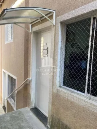 Imagem Sobrado em Condomínio 2 Dormitórios, lavabo, Quintal com Churrasqueira,1 vaga no Jardim Itapeva, Mauá-SP
