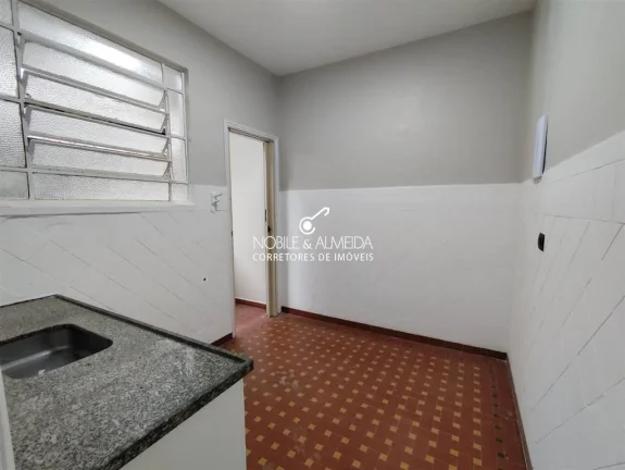 Imagem Localização previlegiada, à poucos metros do Canal 1.