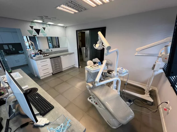 Imagem Sala Comercial no Centro de Balneário Camboriú