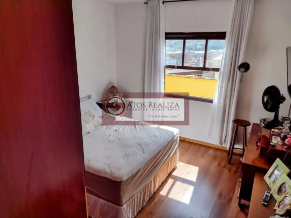 Imagem Vendo Oportunidade no Jardim domilita região do pedreira São Paulo. Vendo linda e espaçosa casa térrea na região da pedreira, são 3 Dormitórios, sendo 1 Suíte, Sala de estar e sala de jantar, Cózinha com planejados, 3 banheiros, 2 vagas de garagem, 250m² 