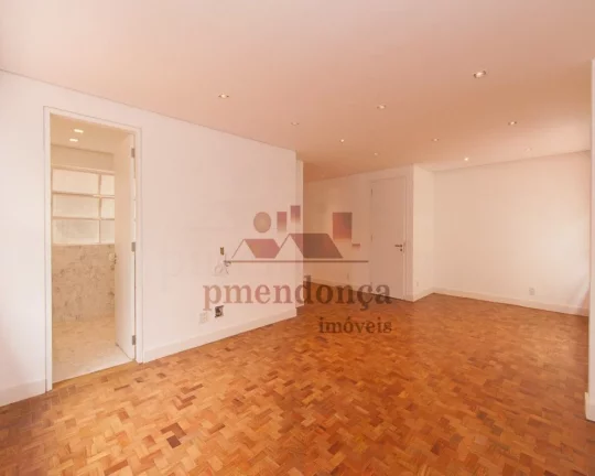 Imagem Apartamento bem amplo, totalmente reformando, tanto hidraulica, com eletrica, pisos e armarios, livv...