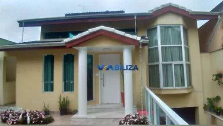 Imagem Sobrado Mobiliado em Arujá - Estuda Permuta!