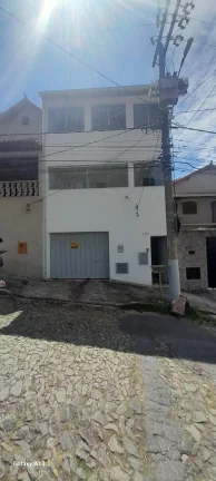 Casa à Venda no Jaqueline BH: 180m², 2 Quartos, 1 Suíte – R$700mil
