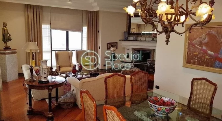Imagem Cobertura com vista definitiva para a Z1 zona residencial de Moema. No piso superior, possui lazer c...