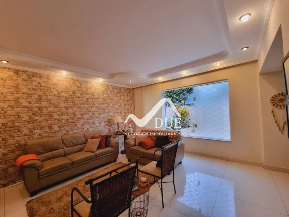 Imagem Sobrado com 3 dormitórios à venda, 375 m² por R$ 1.517.000,00 - Macuco - Santos/SP