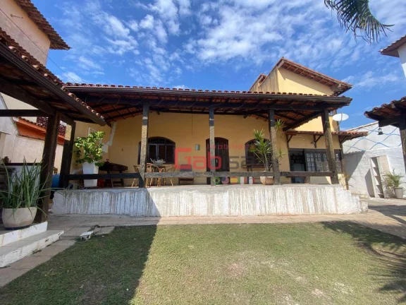 Imagem Casa com 13 quartos, ideal para Pousada e Airbnb lazer com piscina e churrasqueira à venda, 197 m² por R$ 850.000,00 - Rasa - Armação dos Búzios/RJ.