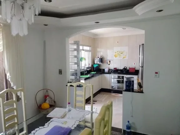 Imagem Sobrado com 3 dormitórios à venda, 185 m² por R$ 588.000,00 - Cidade Edson - Suzano/SP