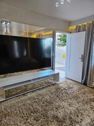 Imagem Terreno com 350 m² já com 2 Casas em processo de Condomínio no bairro Ariribá.