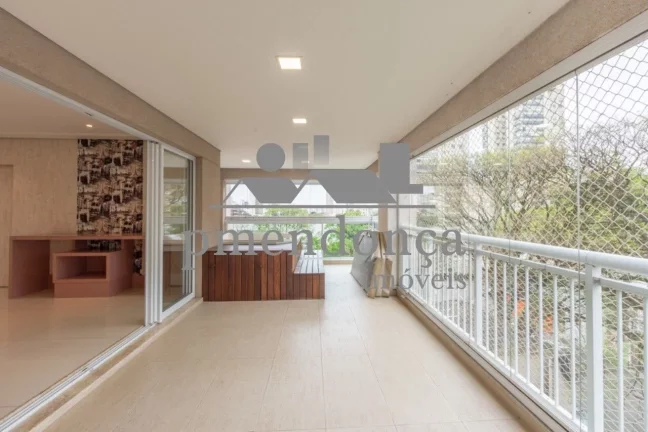 Imagem Apartamento na Rua Fabia com 4 dormitórios ( 3 suítes) e 3 vagas, 206m²
