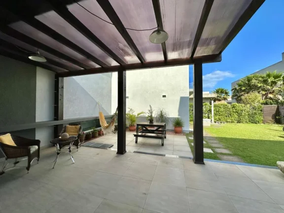 Imagem Casa em Condominio 3 Dormitórios - Bairro Atlantida Sul