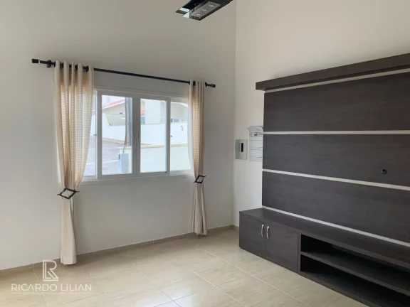 Imagem "Seu Novo Lar em Bom Jesus dos Perdões: Casa de condominio com 3 Quartos e Jardim de Inverno!"