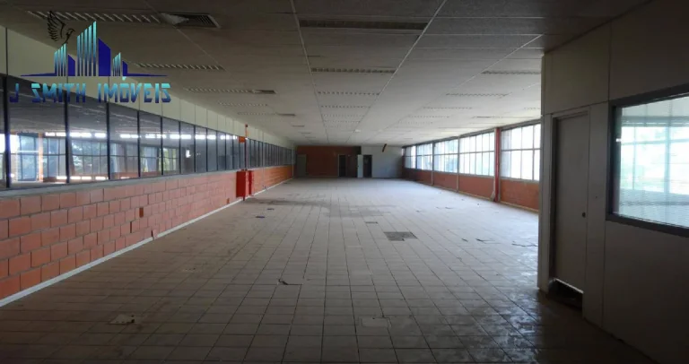 Imagem GALPÃO AC. 70.000m² INDL. À VENDA EM TERRENO 185.000m² - OPORTUNIDADE!!