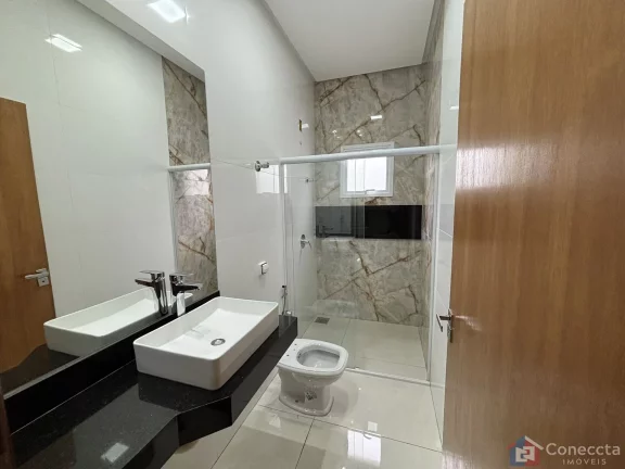Imagem Casa de Alto Padrão à Venda em Patos de Minas - 205m² de Construção