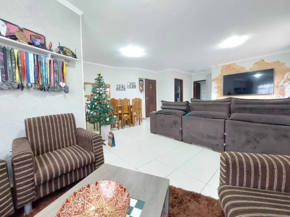 Imagem Casa à venda em Campo Largo/PR