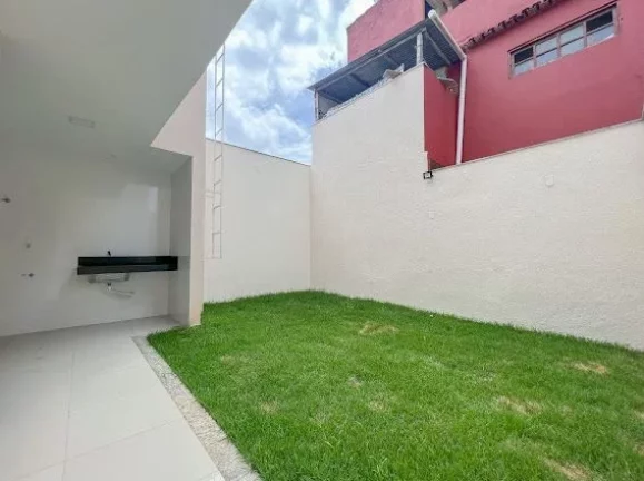 Imagem Casa Duplex, 03 Suites, Area de Lazer Completa, 03 Vagas de Garagem, Praia do Morro, Guarapari - ES